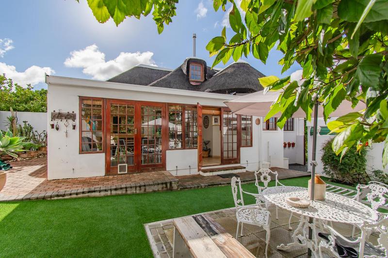 3 Bedroom Property for Sale in Vergesig Western Cape